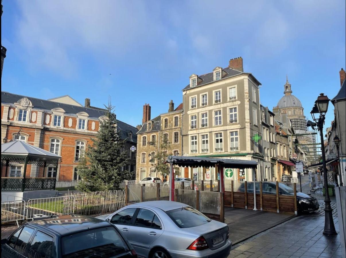 Le Henry Au Coeur De La Vieille Ville บูโลญ-ซูร์-แมร์ ภายนอก รูปภาพ