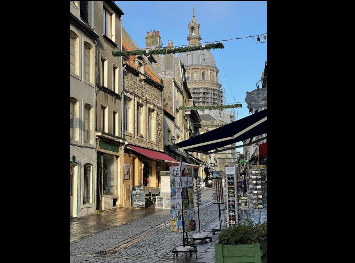 Le Henry Au Coeur De La Vieille Ville บูโลญ-ซูร์-แมร์ ภายนอก รูปภาพ