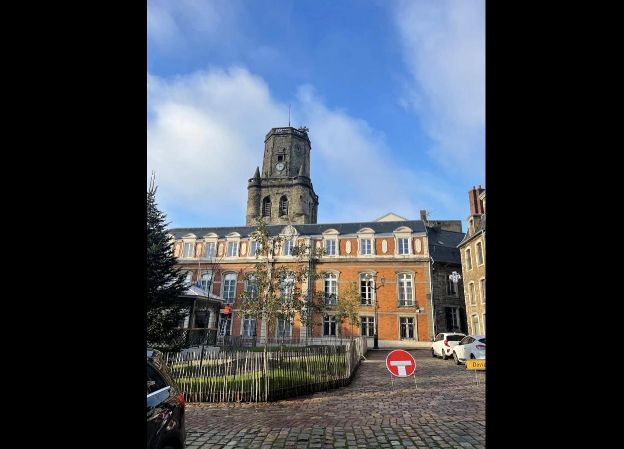 Le Henry Au Coeur De La Vieille Ville บูโลญ-ซูร์-แมร์ ภายนอก รูปภาพ